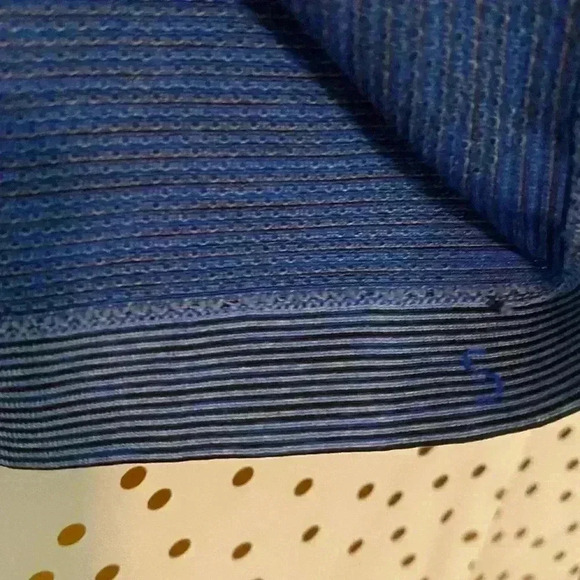 Lululemon Blue Collar Shirt - Picture 3 of 6